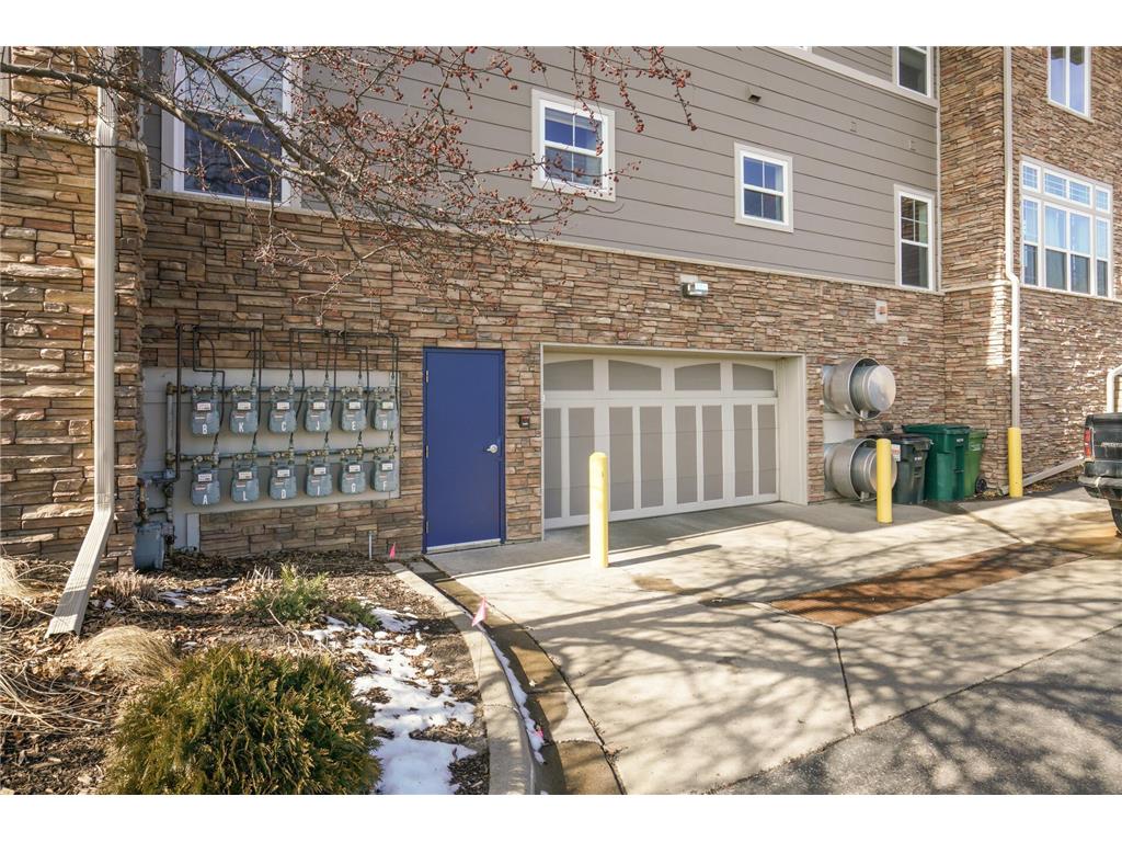 10740 Town Square Drive NE 2B, Blaine, MN, 55449 MLS 6488481