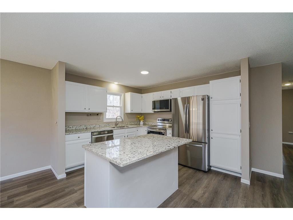 10742 Toledo Court Bloomington MN 55437 7052499 image2