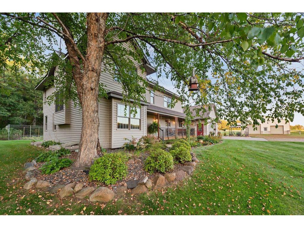 10745 Birch Trail Maple Grove Twp MN 56401 7080152 image1