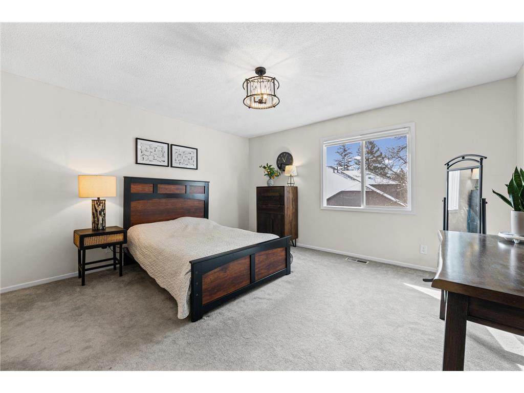 10746 Toledo Court Bloomington MN 55437 7027907 image18