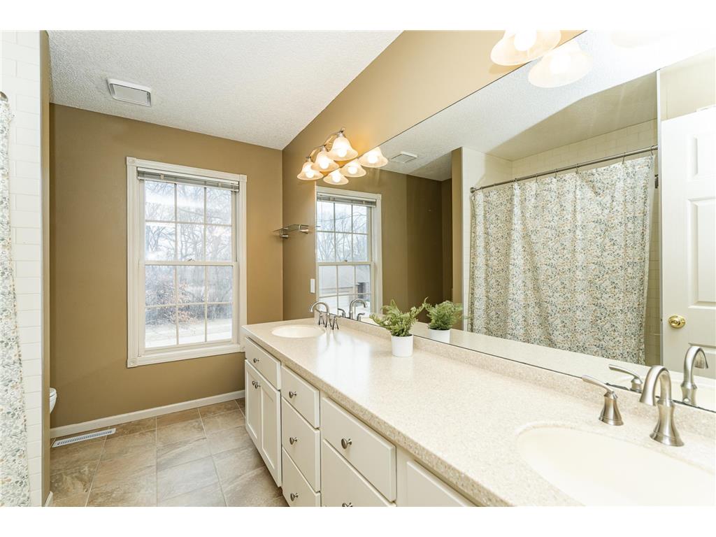 1075 23rd Avenue SW Rochester MN 55902 7021172 image24