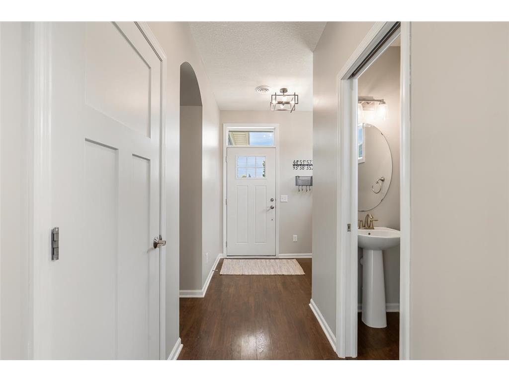 1075 Anthony Way Victoria MN 55386 7090701 image14