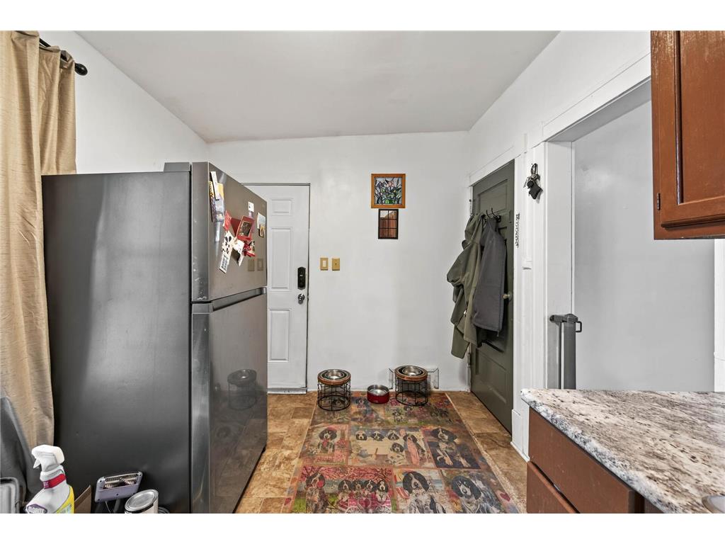 1075 Case Avenue Saint Paul MN 55106 6784766 image14