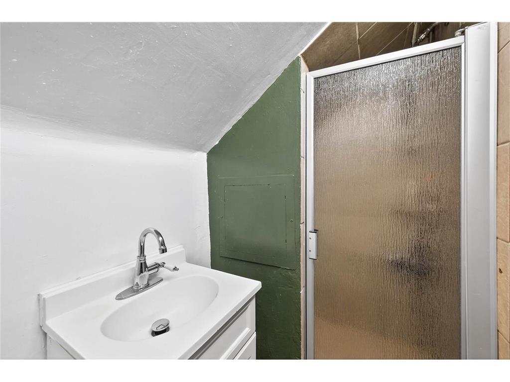 1075 Case Avenue Saint Paul MN 55106 6784766 image22