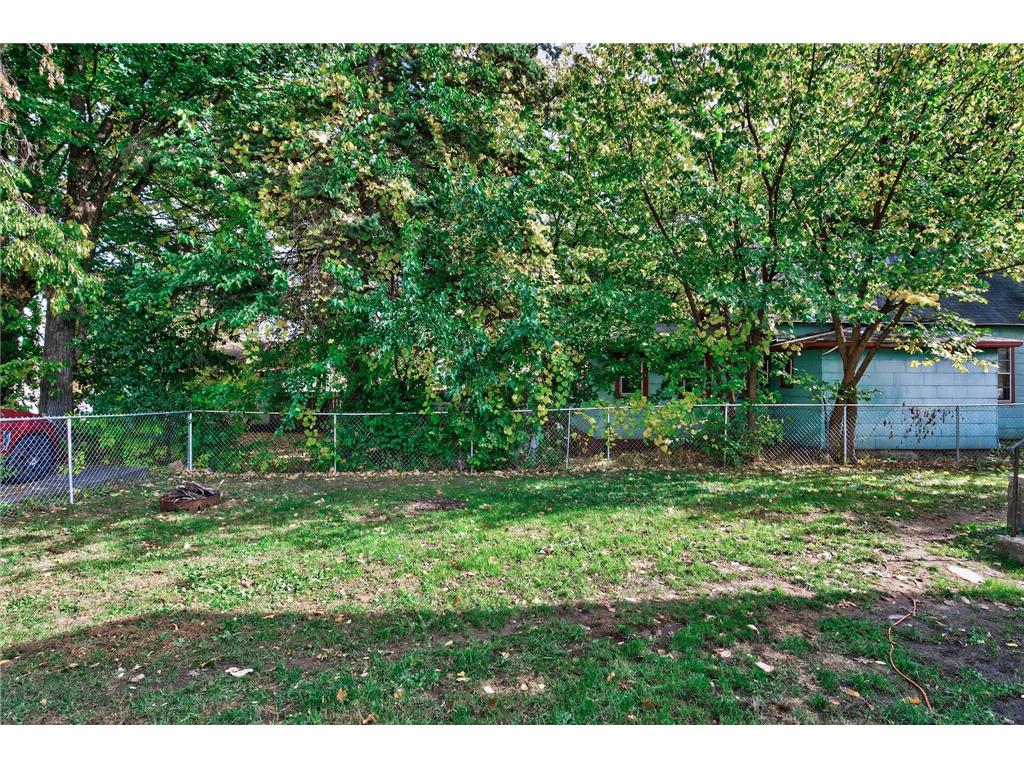 1075 Case Avenue Saint Paul MN 55106 6784766 image28