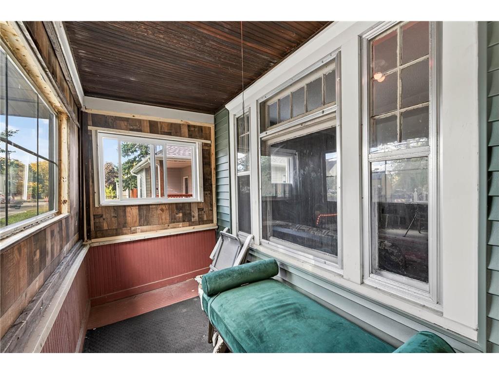 1075 Case Avenue Saint Paul MN 55106 6784766 image5