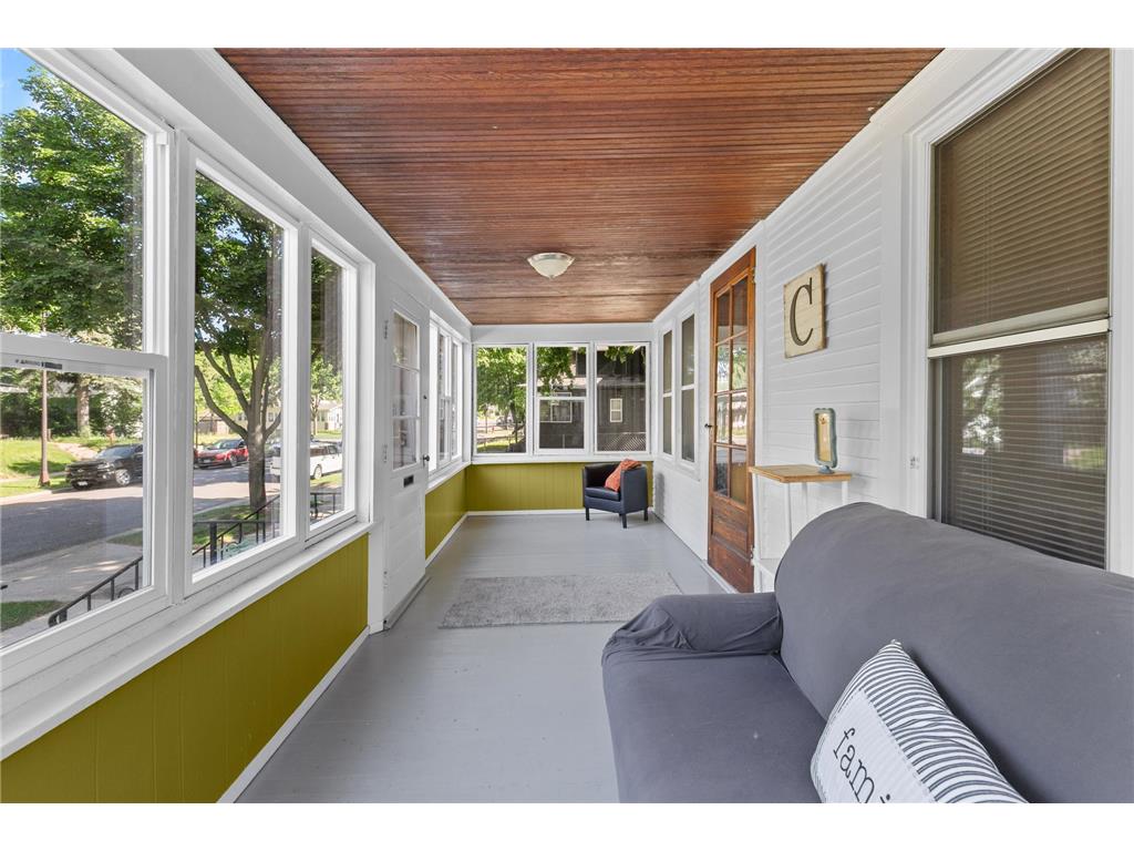 1075 Farrington Street Saint Paul MN 55117 7022928 image2