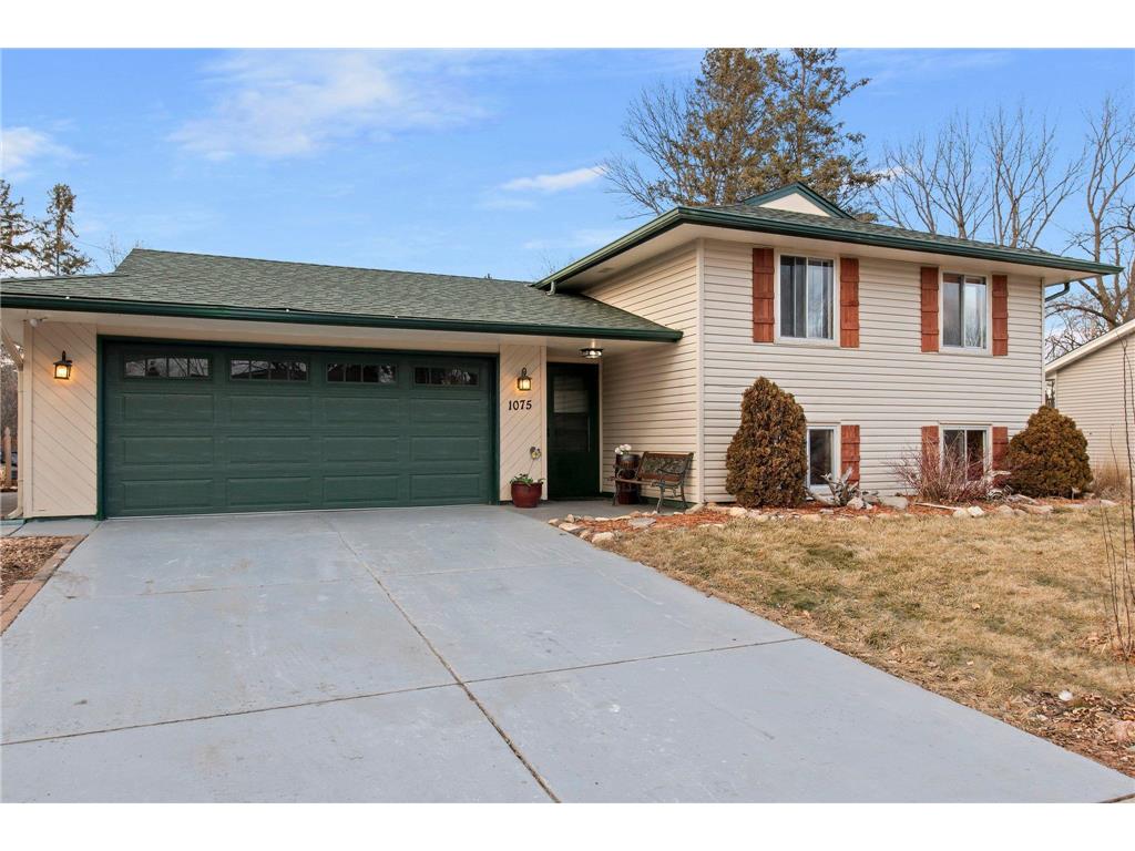 1075 Lowell Drive Apple Valley MN 55124 6490743 image1
