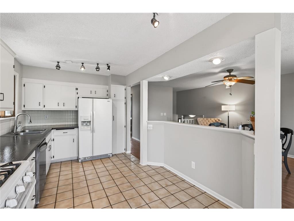 1075 Lowell Drive Apple Valley MN 55124 7050105 image11