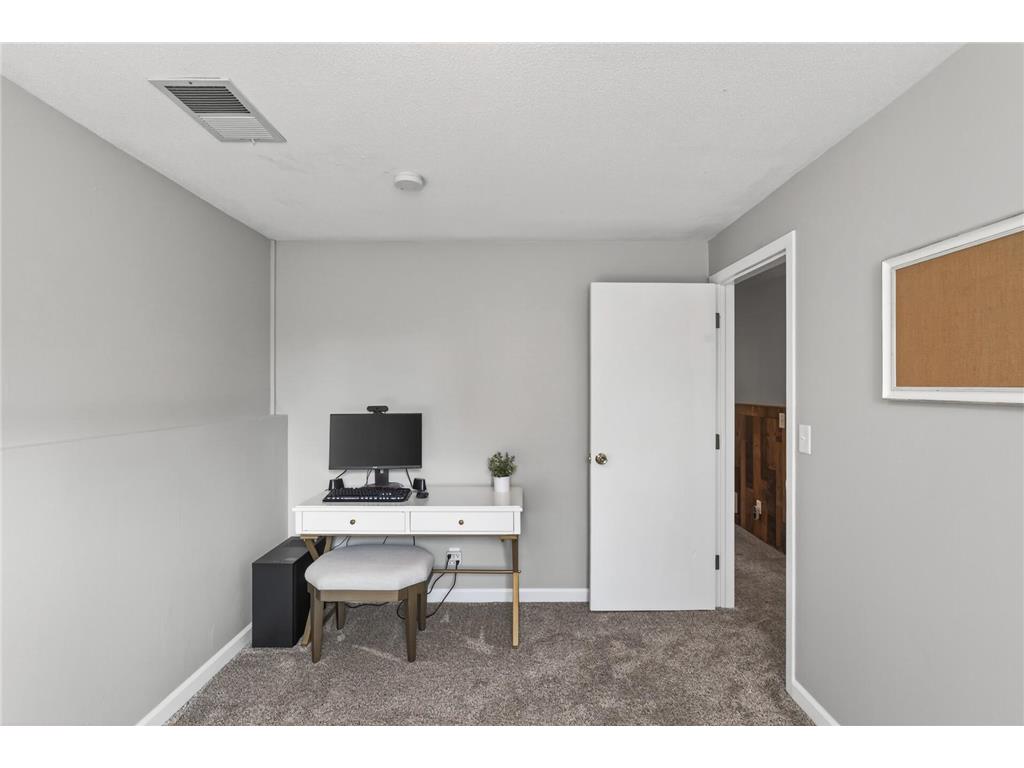 1075 Lowell Drive Apple Valley MN 55124 7050105 image31