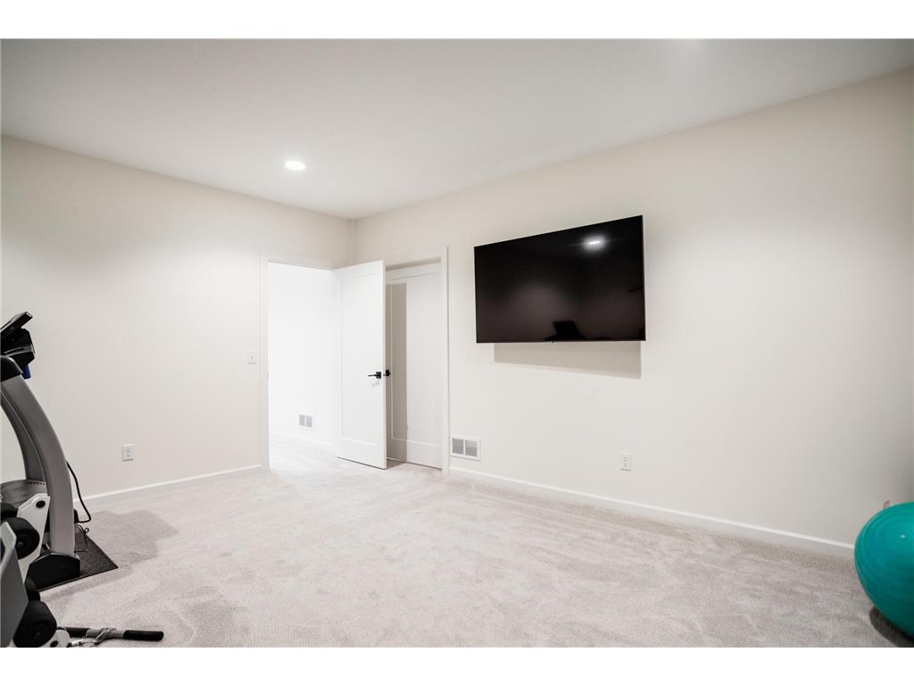 1075 Mehegan Lane White Bear Twp MN 55127 6805842 image48