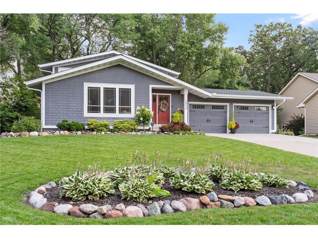 1075 Sherren Street W Roseville MN 55113 6360750 image1