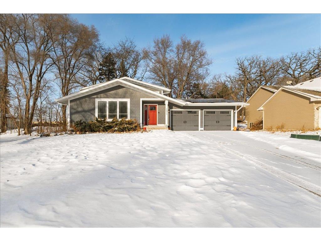 1075 Sherren Street W Roseville MN 55113 7011154 image1