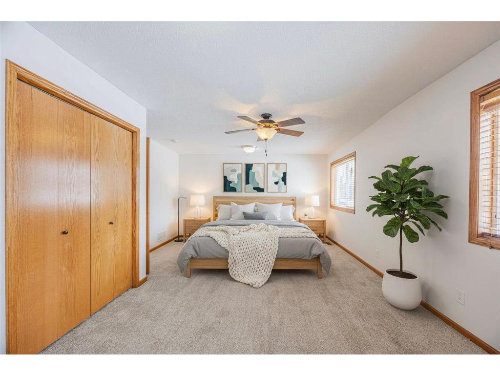 10751 Knollwood Lane Woodbury MN 55129 7015332 image17