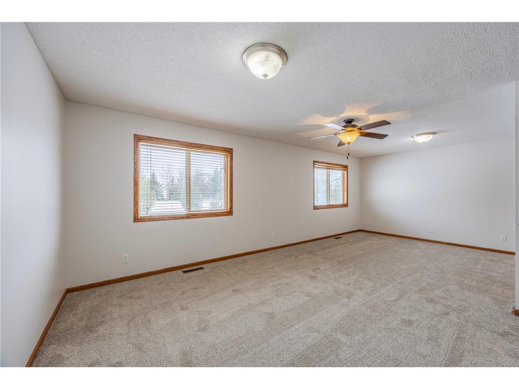 10751 Knollwood Lane Woodbury MN 55129 7015332 image18