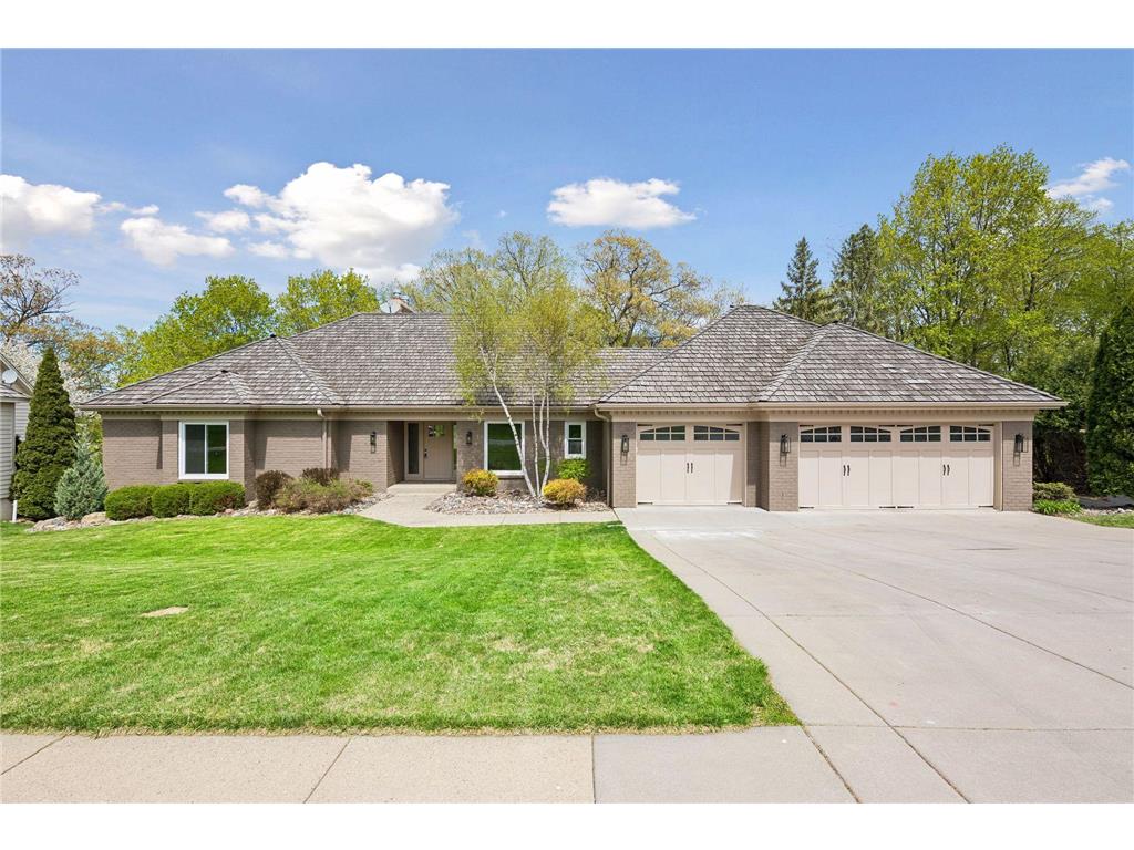 10752 Mount Curve Road Eden Prairie MN 55347 7068145 image1