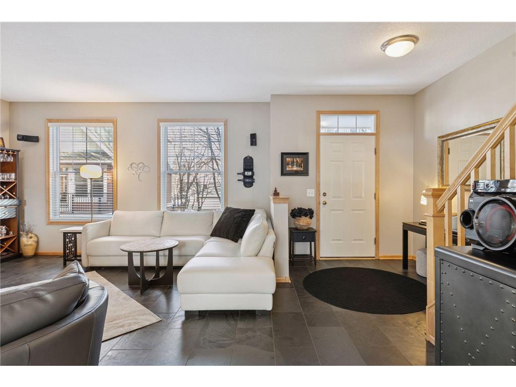 10756 Falling Water Lane #B Woodbury MN 55129 7060174 image4