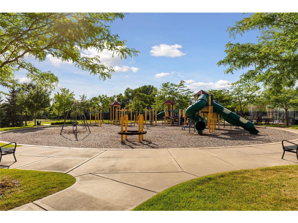 10756 Falling Water Lane #B Woodbury MN 55129 7060174 image42