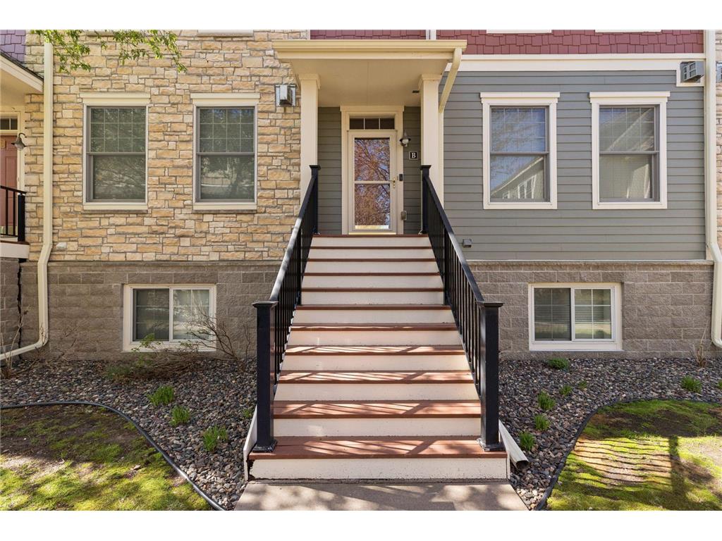 10756 Falling Water Lane #B Woodbury MN 55129 7060174 image44