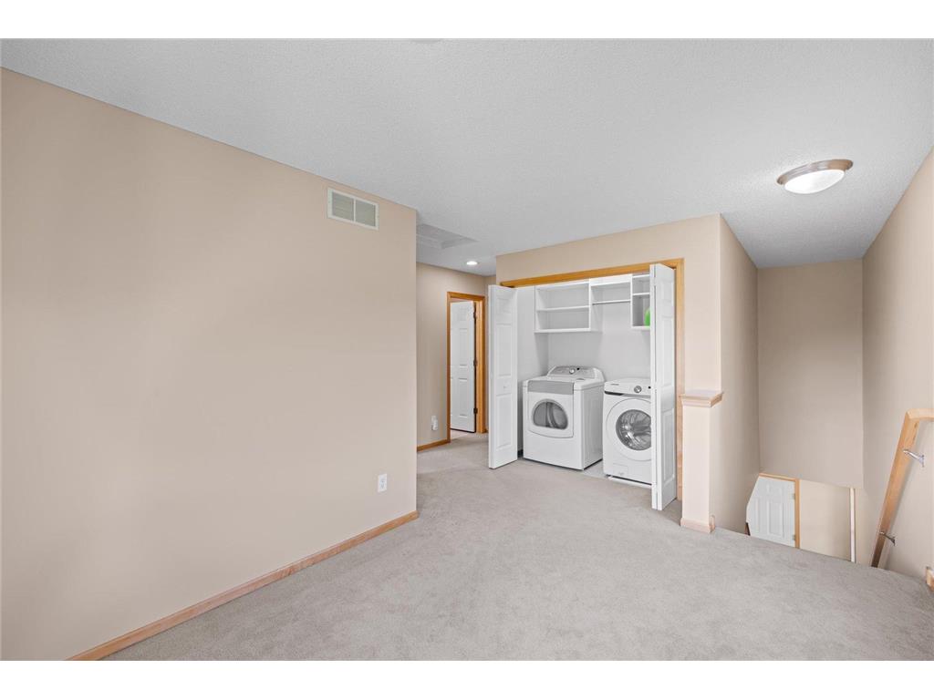 10756 Falling Water Lane #D Woodbury MN 55129 7079673 image14
