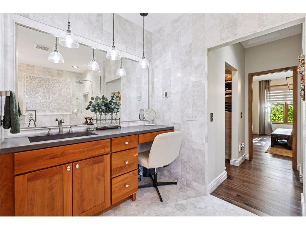 10758 Watersedge Lane Woodbury MN 55129 6805214 image32
