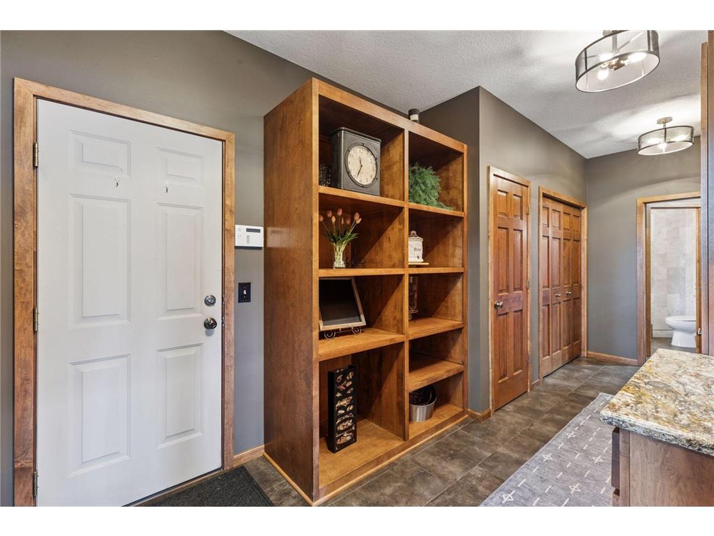10758 Watersedge Lane Woodbury MN 55129 6805214 image40
