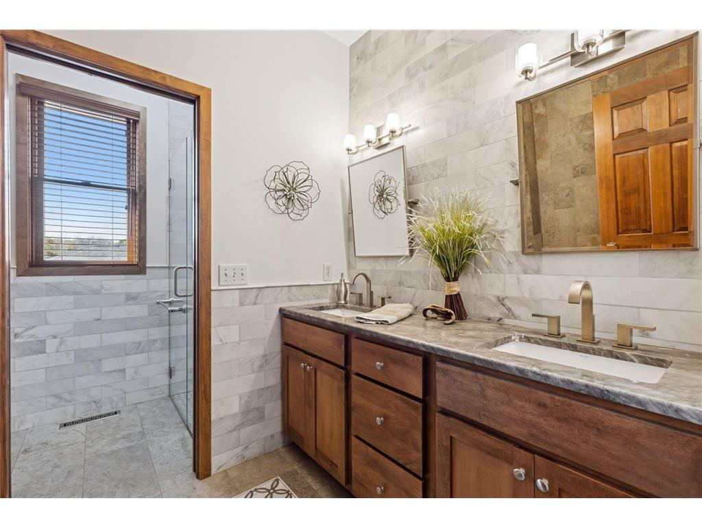10758 Watersedge Lane Woodbury MN 55129 6805214 image55