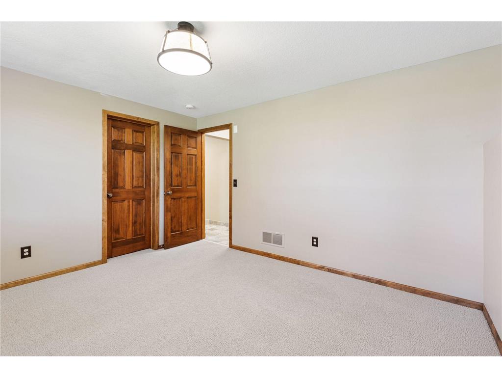 10758 Watersedge Lane Woodbury MN 55129 6805214 image78