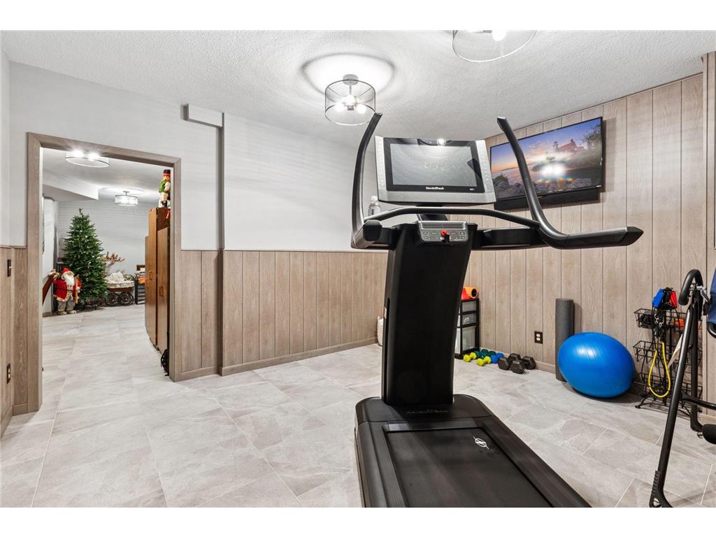10758 Watersedge Lane Woodbury MN 55129 6805214 image82