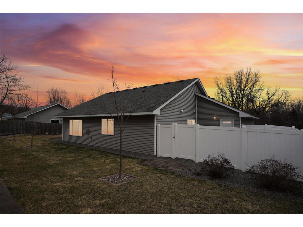 1076 244th Avenue NE East Bethel MN 55005 7089177 image51