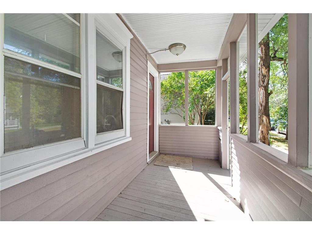 1076 Humboldt Avenue West Saint Paul MN 55118 6799070 image15