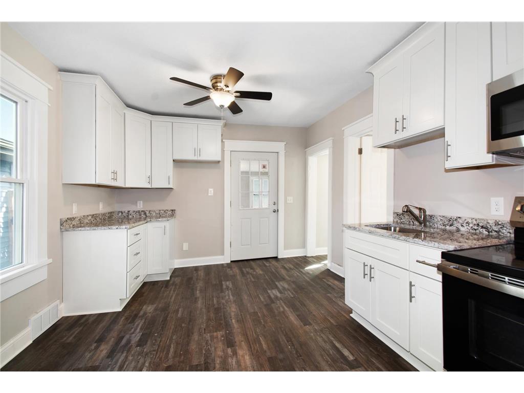 1076 Humboldt Avenue West Saint Paul MN 55118 6799070 image3