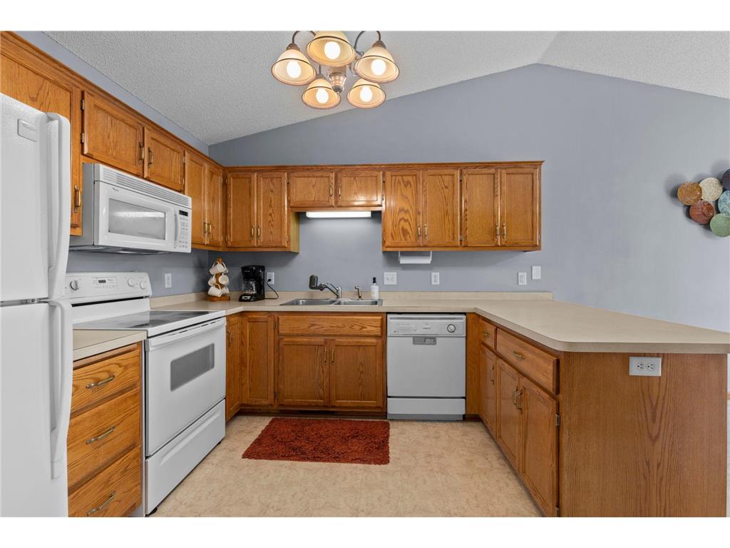 1076 Pine Street Farmington MN 55024 7043958 image23