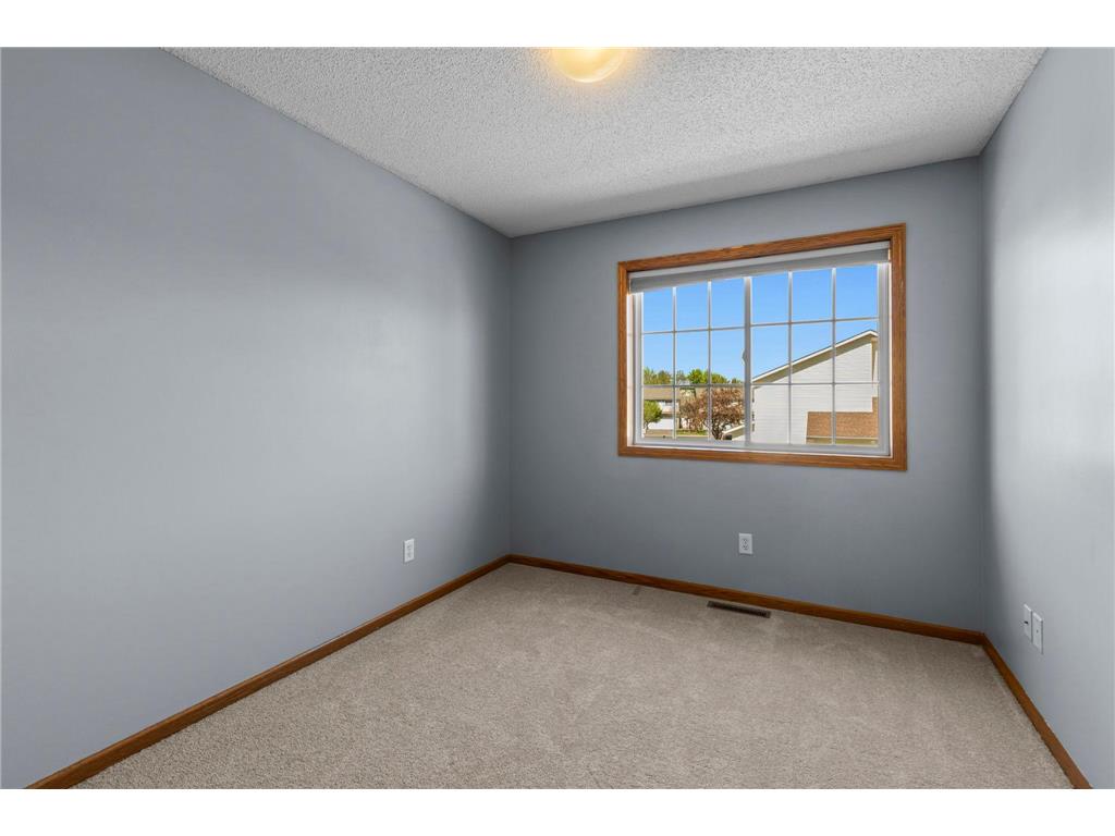 1076 Pine Street Farmington MN 55024 7043958 image30