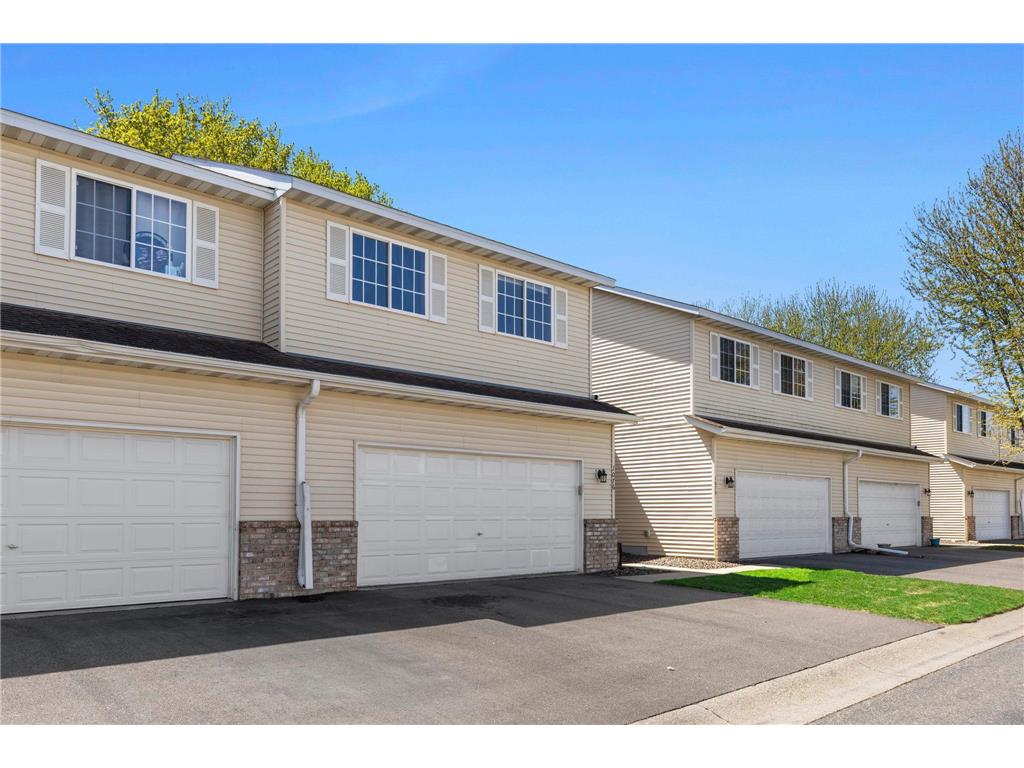 1076 Pine Street Farmington MN 55024 7043958 image7