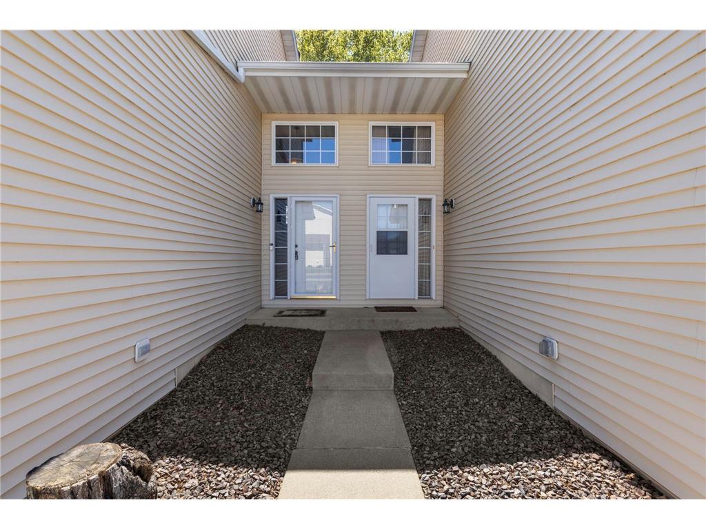 1076 Pine Street Farmington MN 55024 7043958 image8