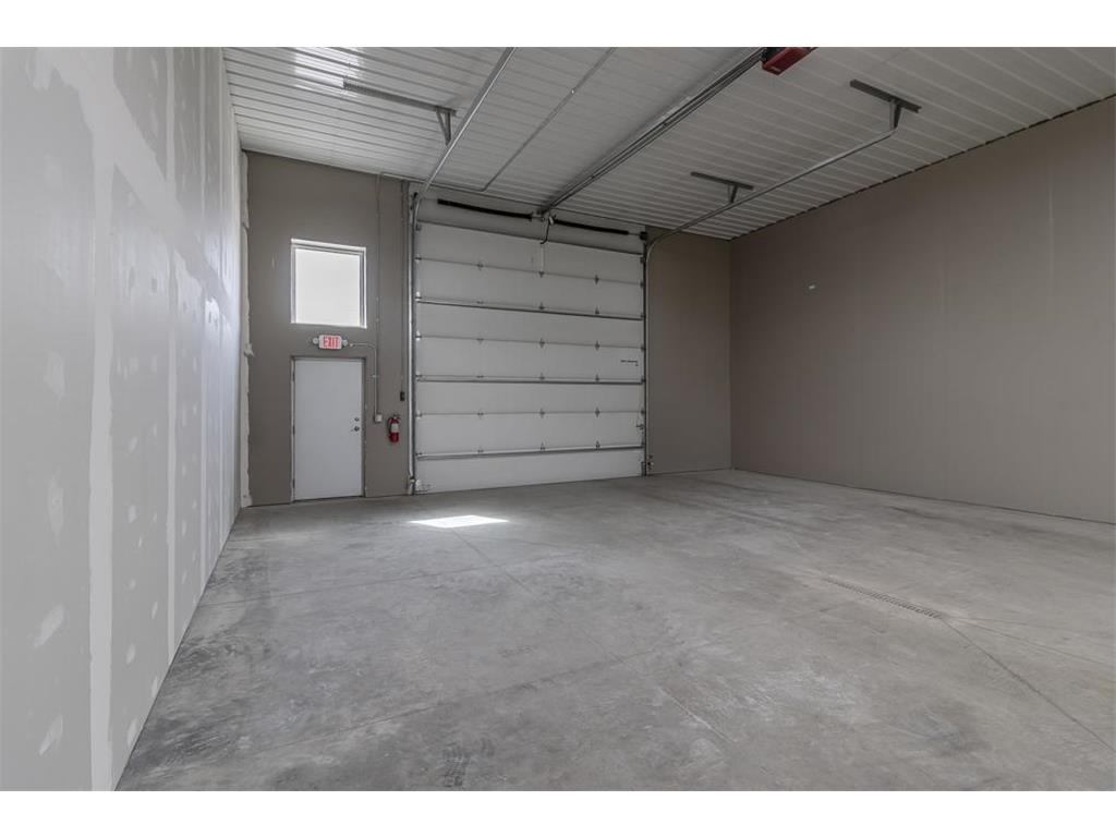 1076 S Victory Drive Mankato MN 56001 7077767 image2