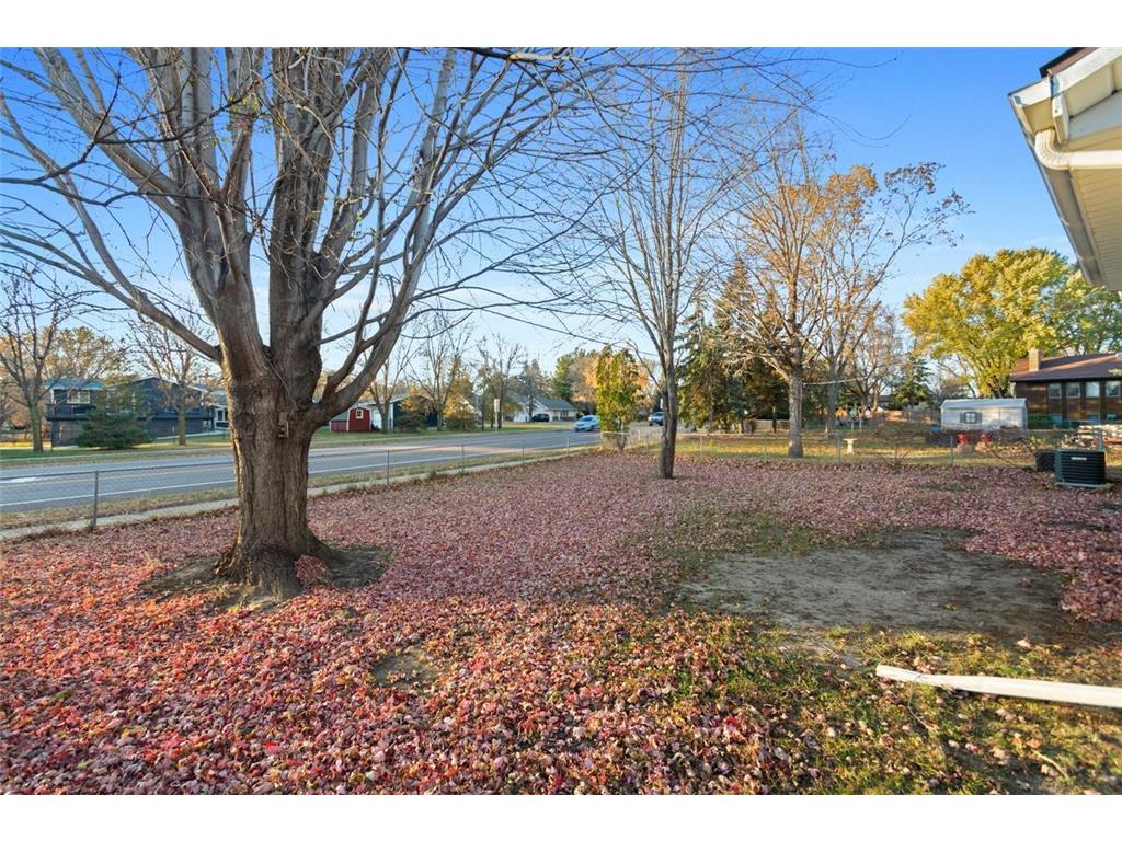 1076 Sibley Street S Shakopee MN 55379 7019033 image10