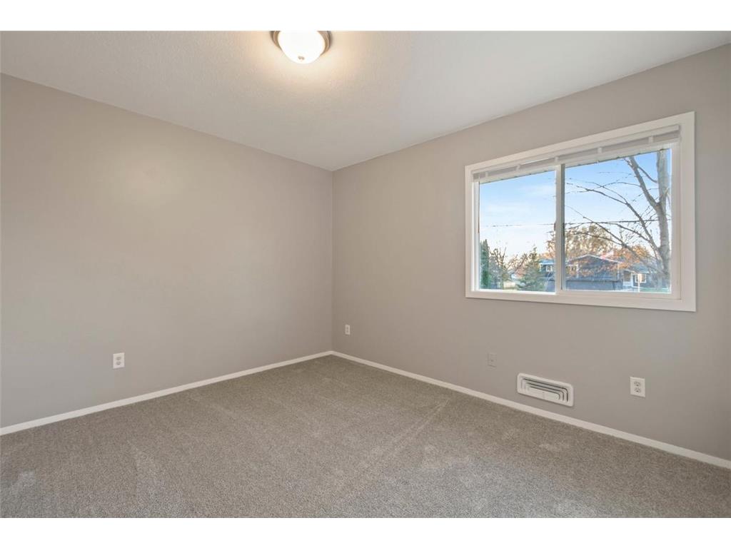 1076 Sibley Street S Shakopee MN 55379 7019033 image5