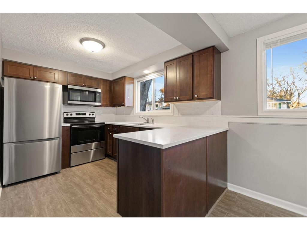 1076 Sibley Street S Shakopee MN 55379 7019033 image8