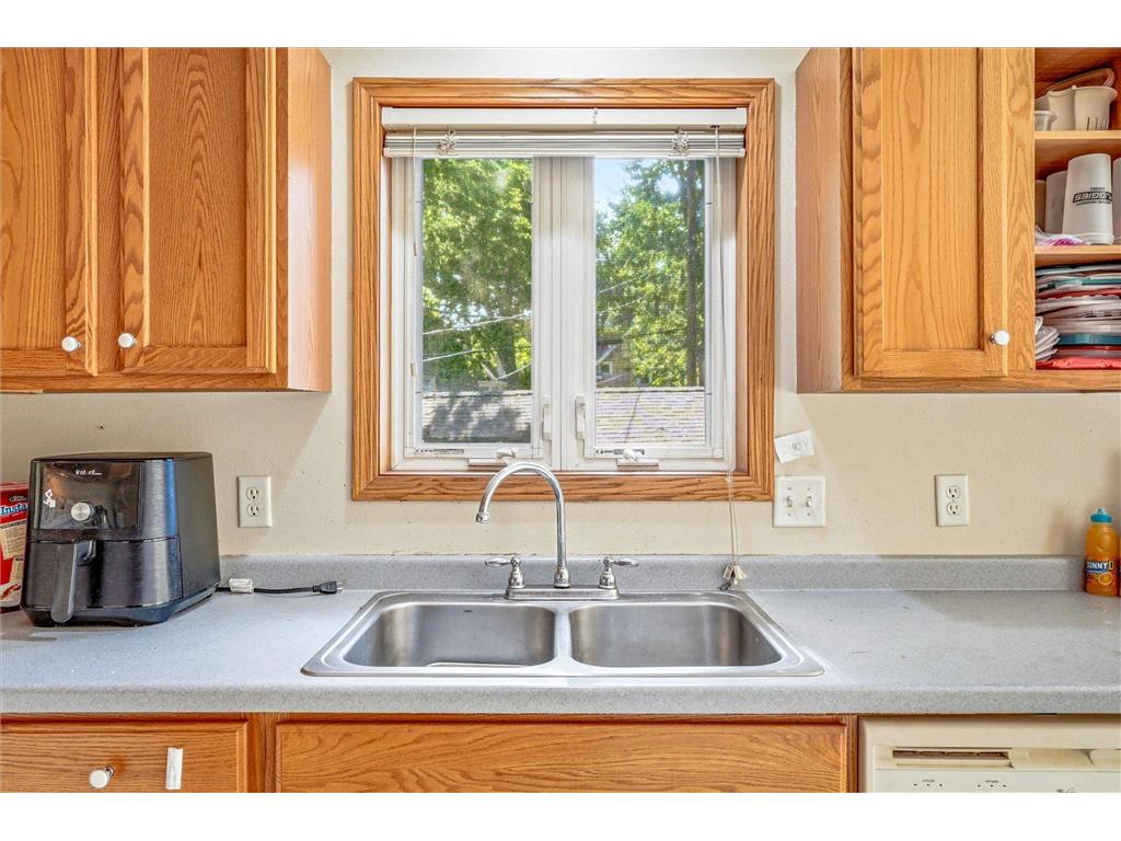 1077 26th Avenue SE Minneapolis MN 55414 7048702 image12