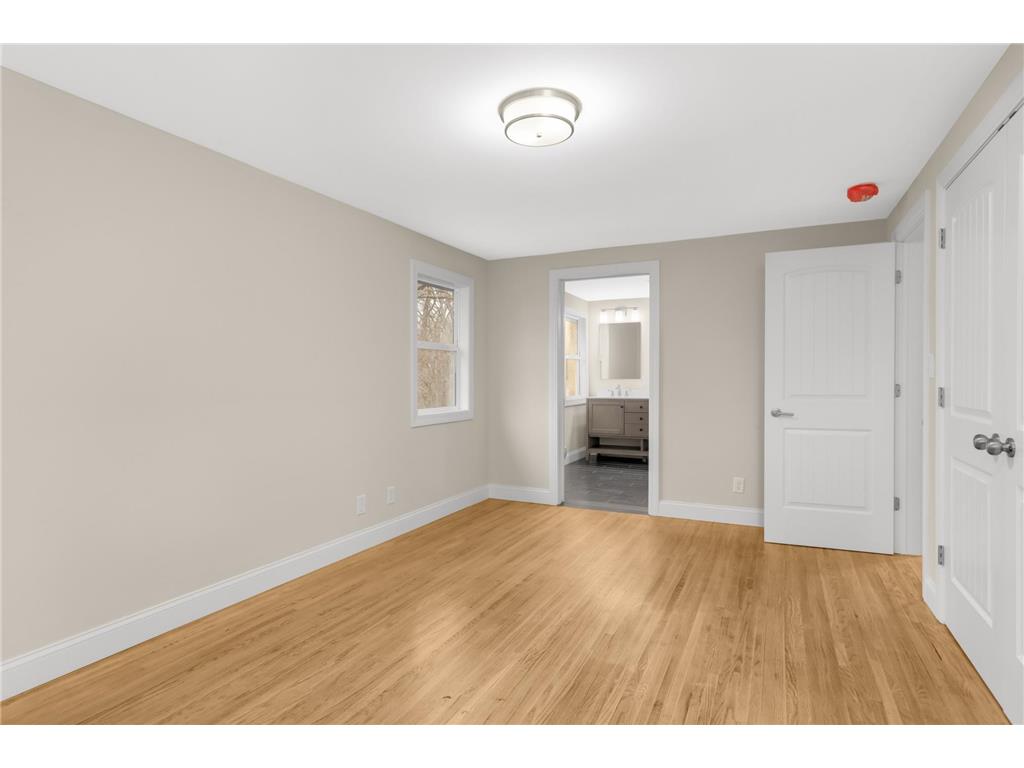 1077 Century Avenue S Maplewood MN 55119 7048312 image18