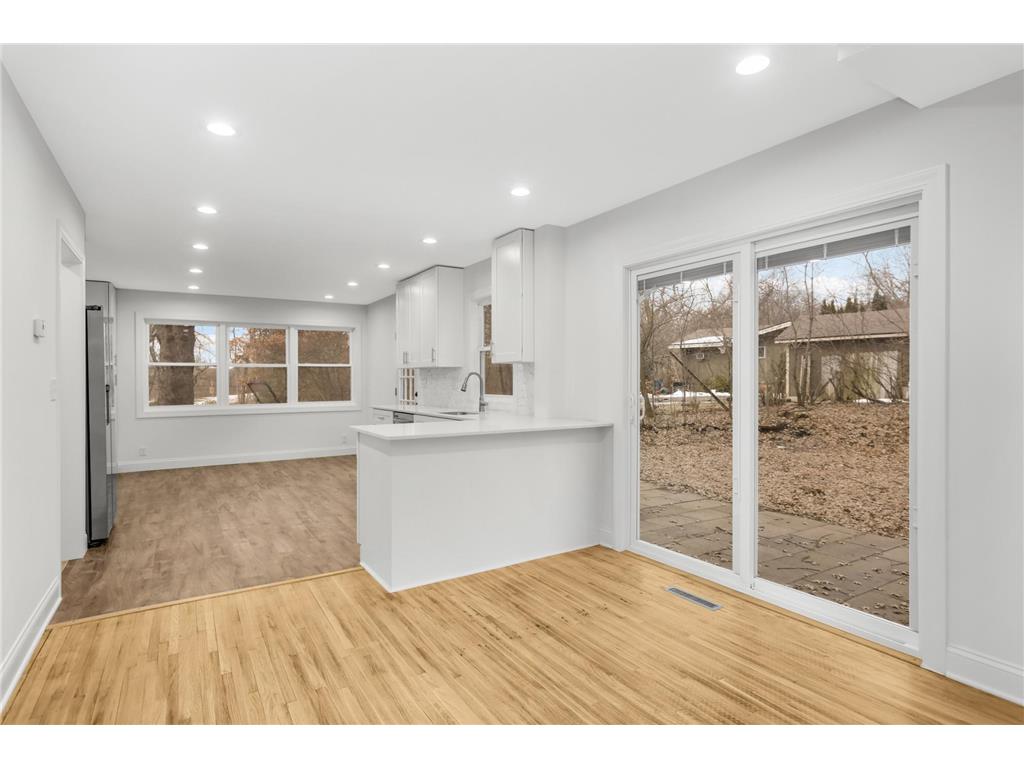 1077 Century Avenue S Maplewood MN 55119 7048312 image4