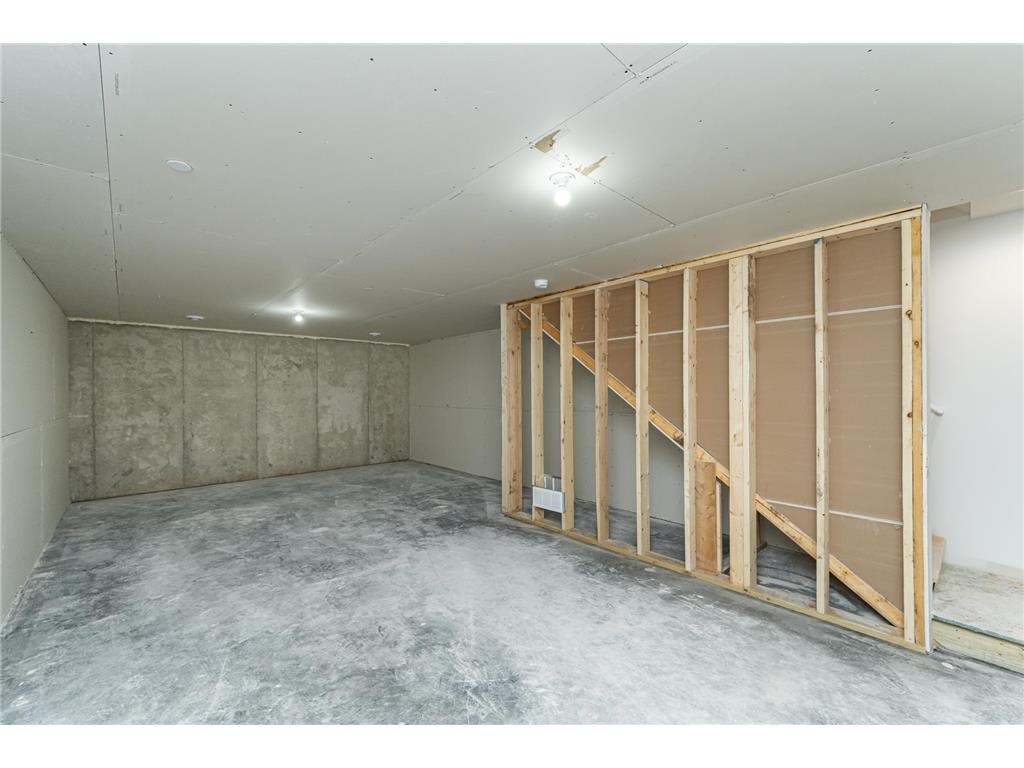 1077 Century Village Lane NE Rochester MN 55906 6807817 image21