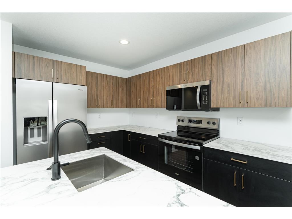 1077 Century Village Lane NE Rochester MN 55906 6807817 image8