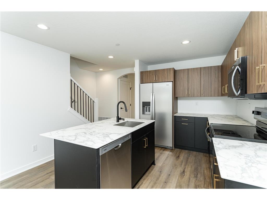 1077 Century Village Lane NE Rochester MN 55906 6807817 image9