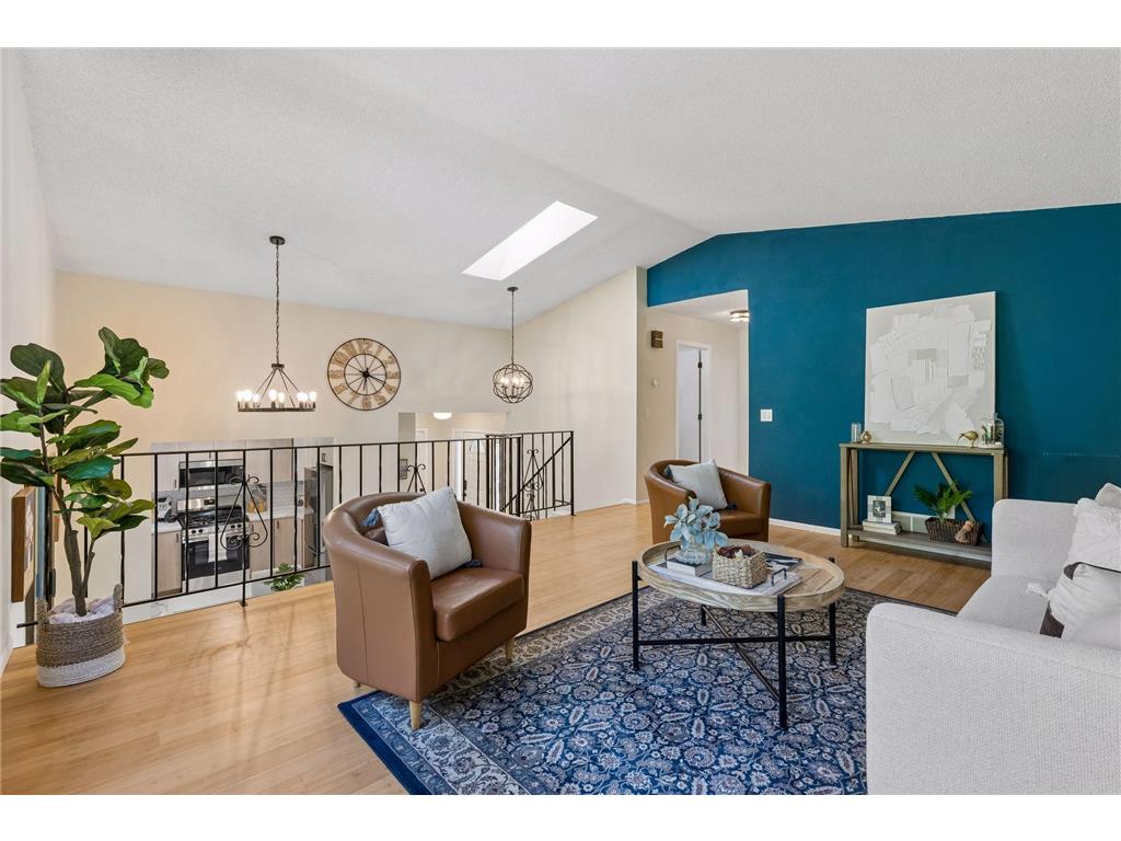 1077 Churchill Circle Shoreview MN 55126 7084477 image13