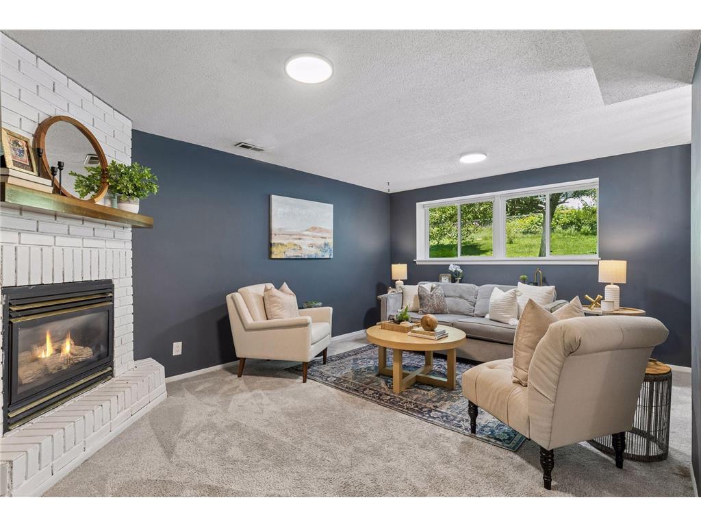 1077 Churchill Circle Shoreview MN 55126 7084477 image19