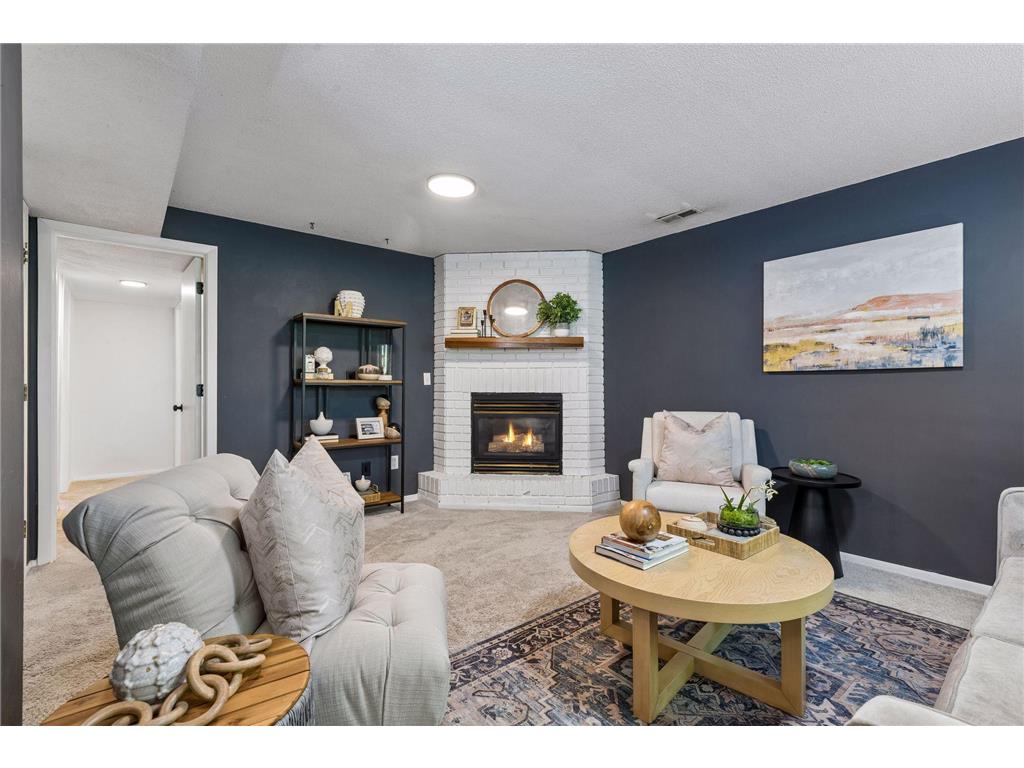 1077 Churchill Circle Shoreview MN 55126 7084477 image22