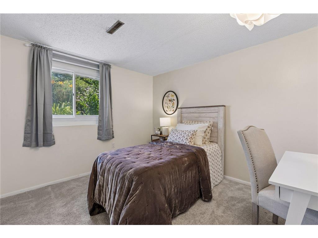 1077 Churchill Circle Shoreview MN 55126 7084477 image26